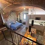 A Paganotti Apartament *